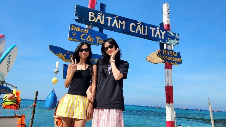 Cách đi từ cảng Bến Đình tới bãi tắm Cầu Tây Lý Sơn